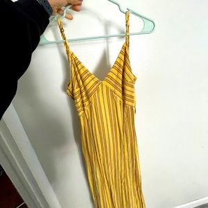 Lulu’s dress size small, for summer and any fun occasions!